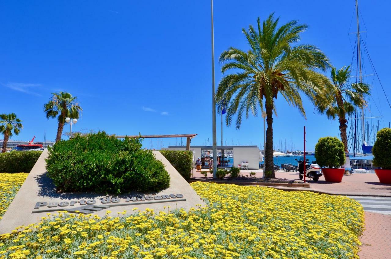 Rooftop Apartment With Three Terraces Alicante Bagian luar foto